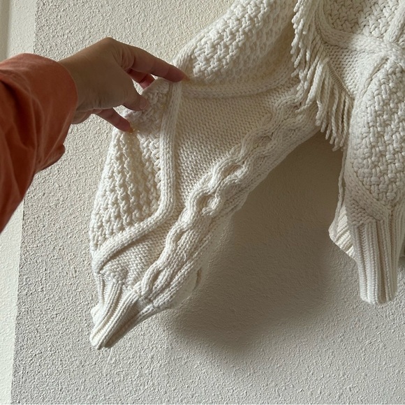 Line + Dot Women’s Knit Sweater XS off white Chunky Fringe Oversized Cottagecore - Picture 4 of 15